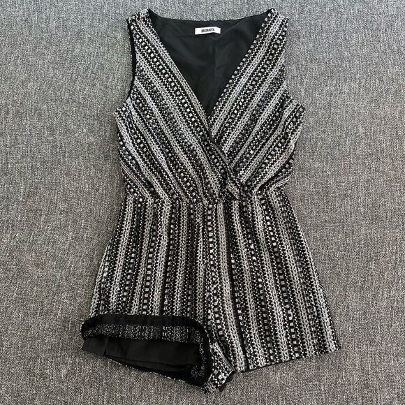 BB Dakota Monochrome Patterned Jumpsuit - Picture 2 of 4